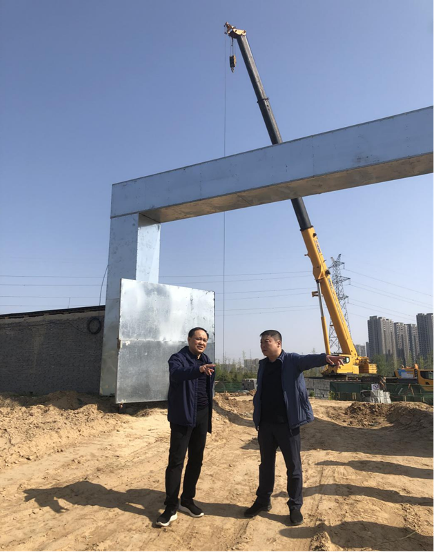 鄭州市建設投資集團有限公司黨委委員、副總經理張巖到侯寨新鎮區安置區調研項目建設工作